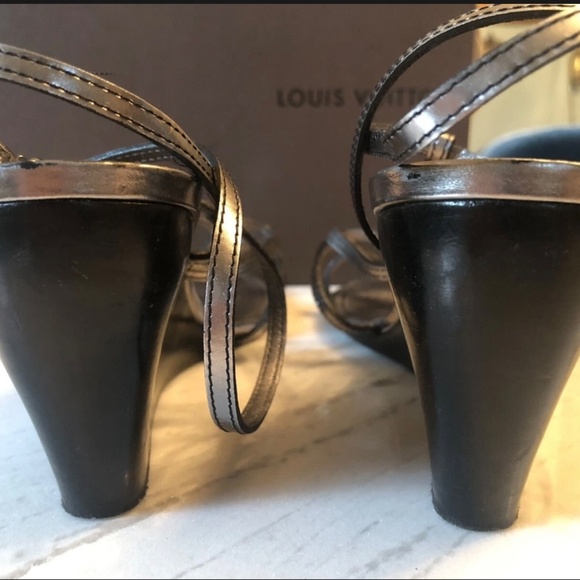 Louis Vuitton silver wedge sandals - Picture 5 of 8